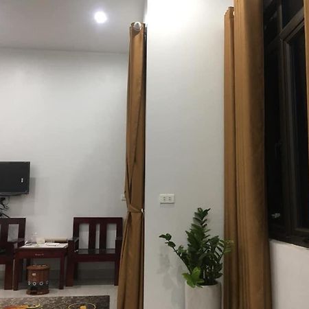 Nha Nghi Cu Ti Bed and Breakfast Ban Cong Na Eksteriør billede